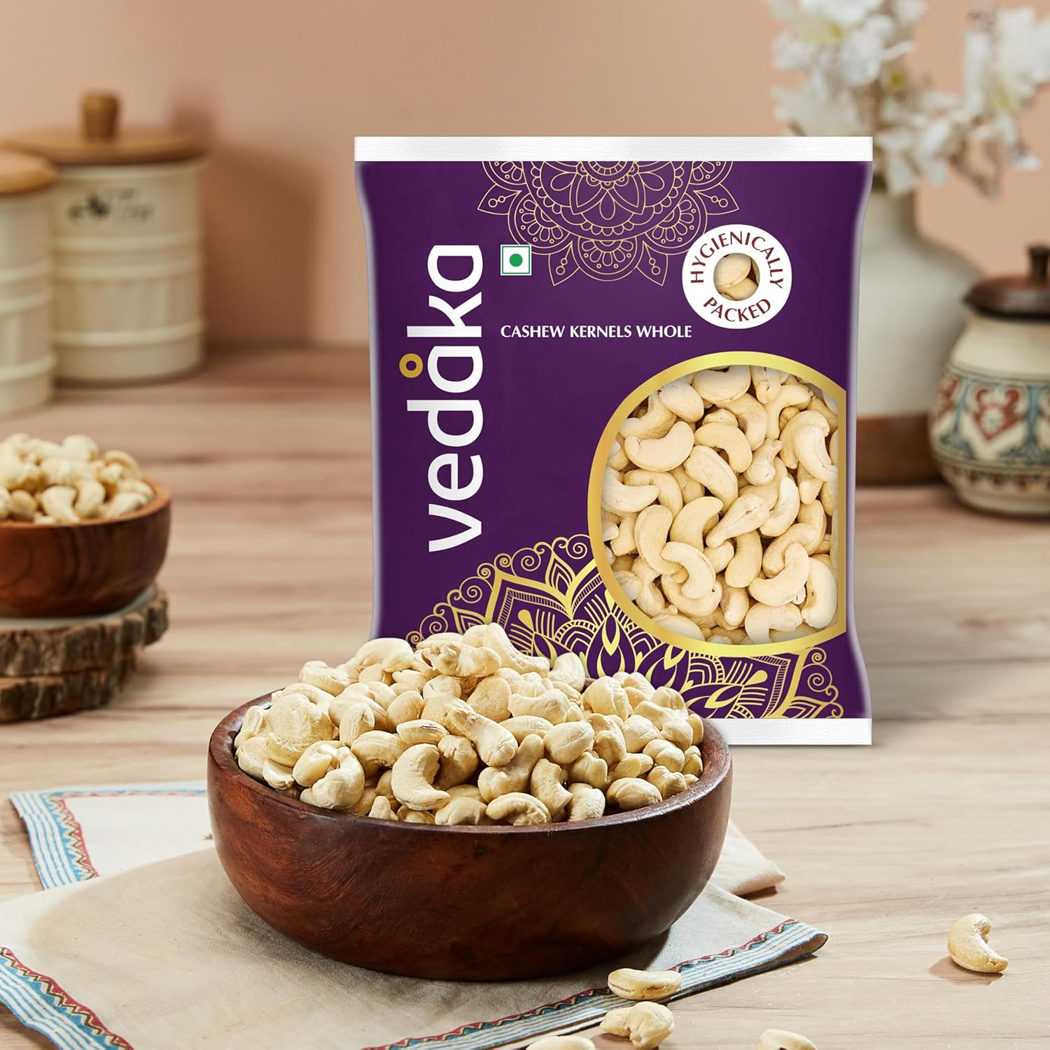 Amazon Brand - Vedaka Whole Cashews | 500 Gram | Kaju Nuts Grade W320 | Plant Based Protein | Gluten-Free | Nutty Flavor | Healthy Snack | Rich Delicious Taste